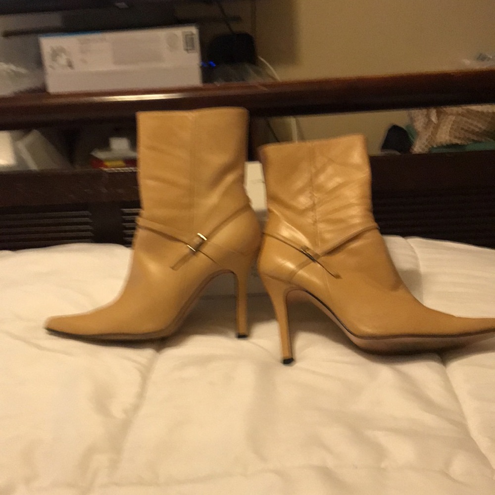 Coup Detat Ankle Boots size #9, color, camel. - Picture 8 of 8